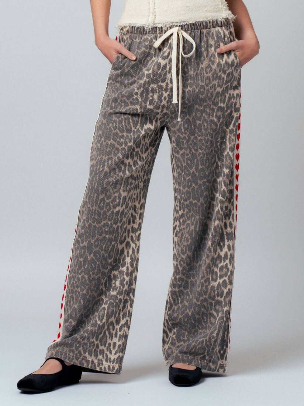 Urban Daizy Leopard Print Baggy Pants with Red Piping | Oversized Streetwear